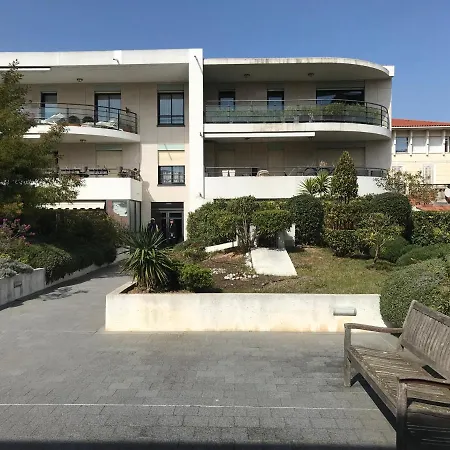 W/ Balcony Ideal For Congress & Holidays Apartment